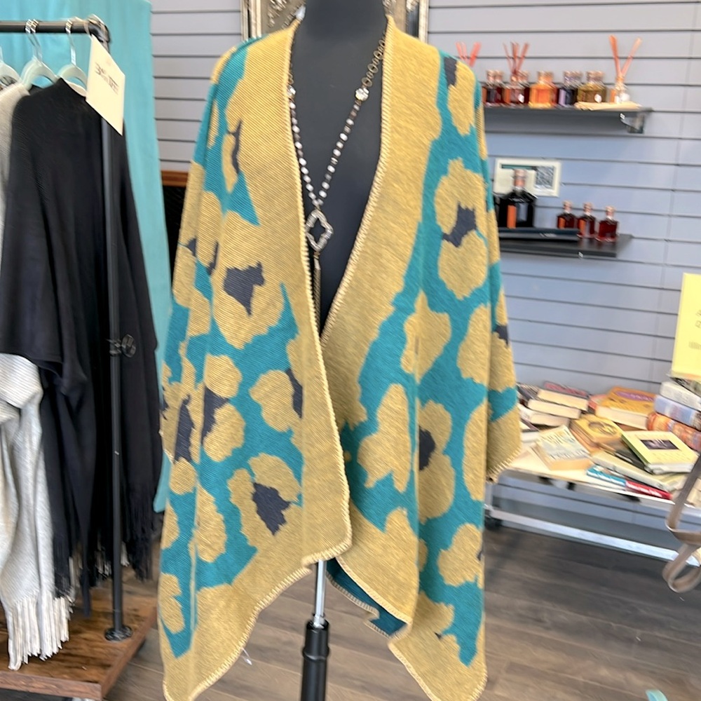 NWT Multi-Color Shrug